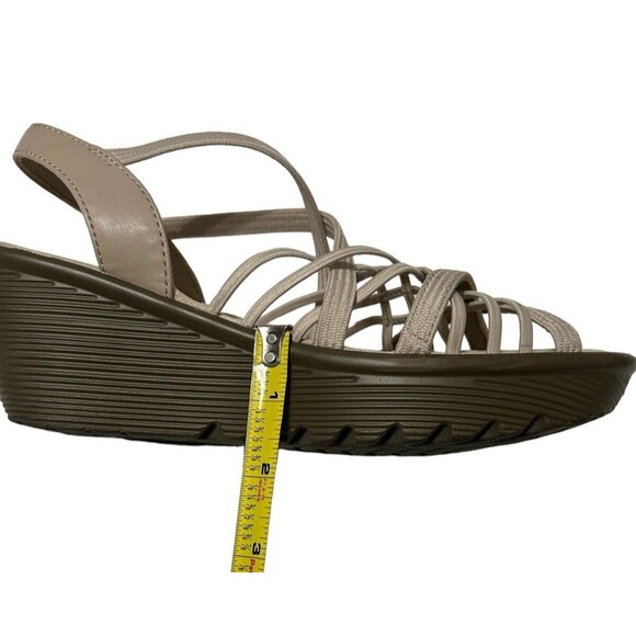 Skechers Memory Foam Multi Gore Sling Back Wedge Strappy Beige Sandals Sz 7.5? - Picture 15 of 16